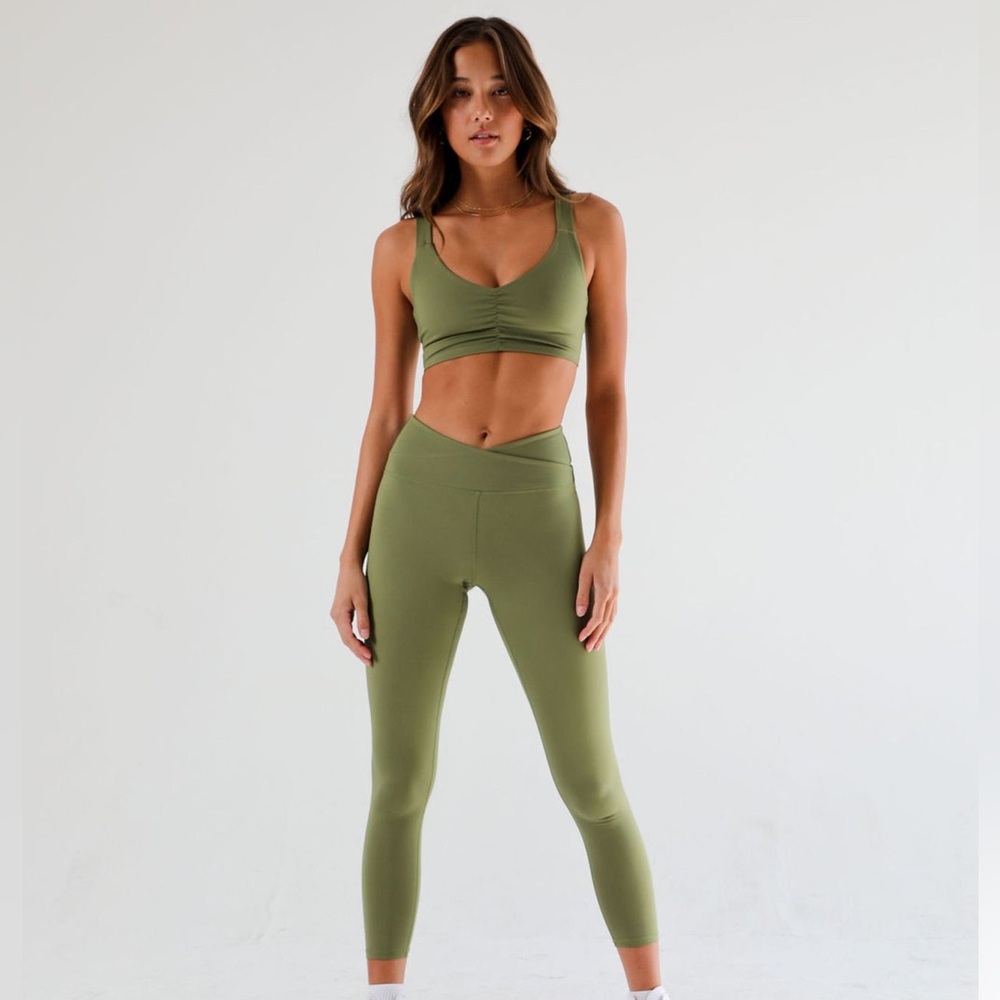Playground Active Laguna Leggings Olive Green Medium